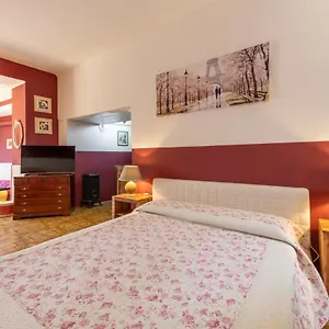 Charm Amidst Lakes & Mountains - Renovated In 2023 Appartamento
